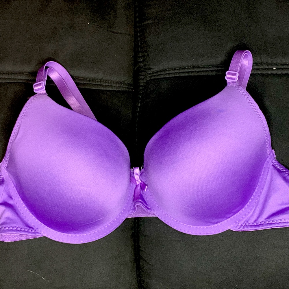 Cute T-shirt Bra 36B